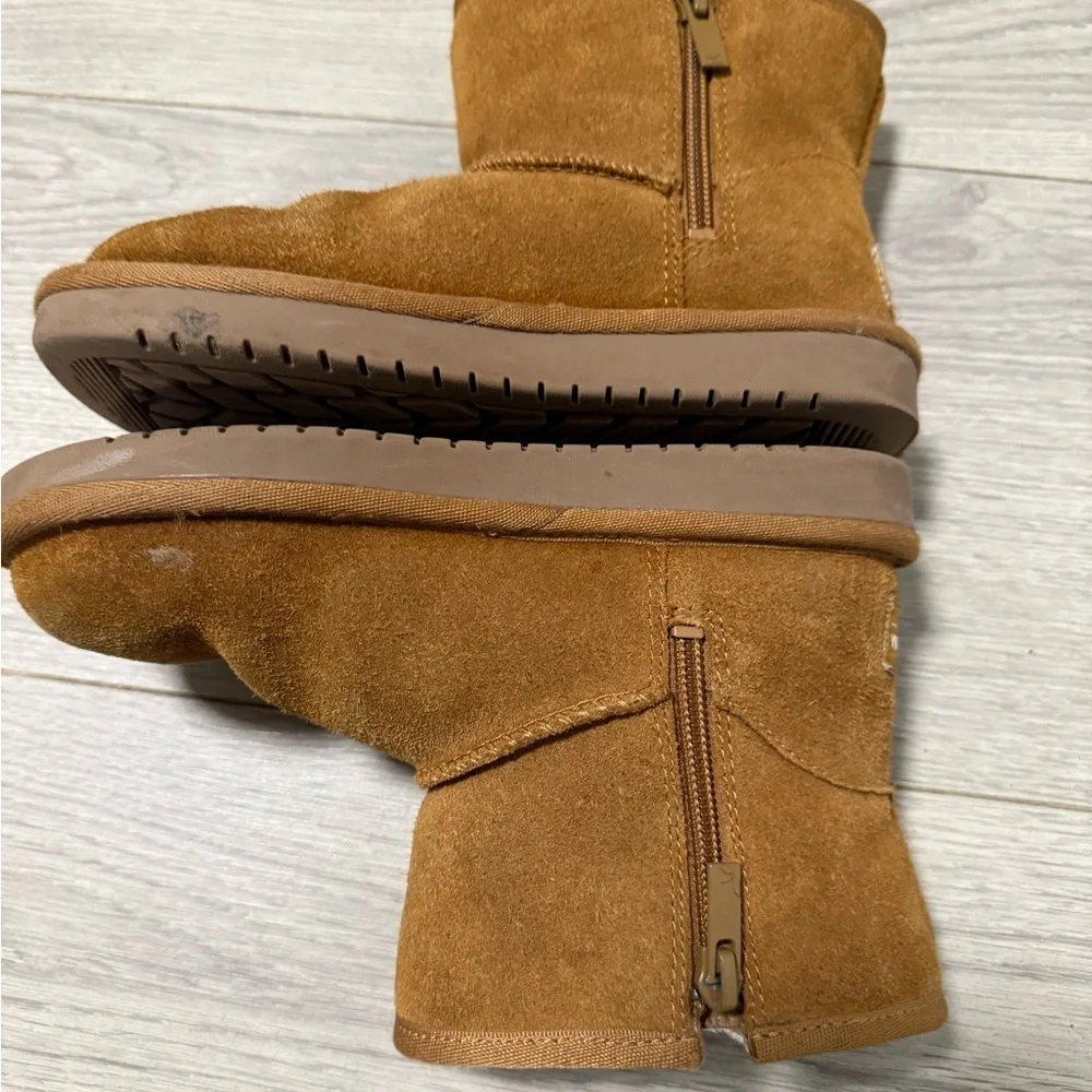 Koolaburra Tan Boots with Plush Lining